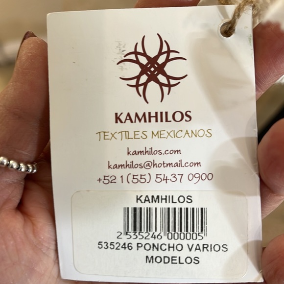 Kamhilos Vest Shawl - Picture 3 of 7